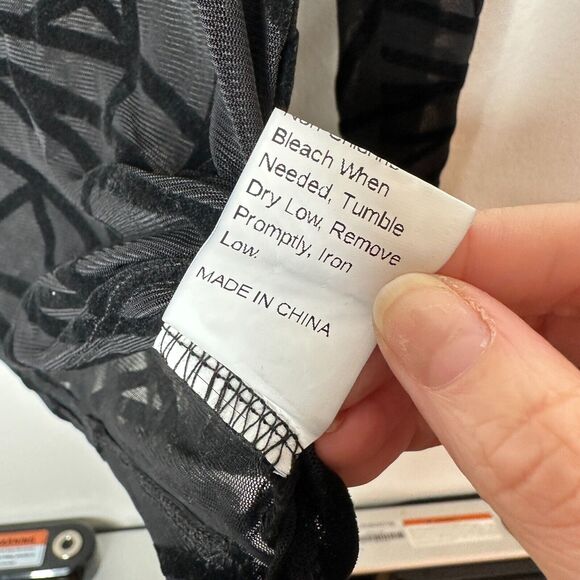 Jet Black Geometric Stripe Sheer Mesh Long Sleeve Mock Neck Stretch Blouse M - Picture 7 of 11